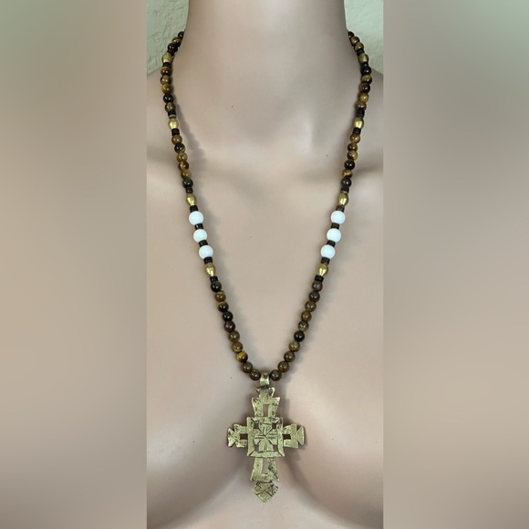 26 inch Brass Cross and Tiger Eye Gemstone bead necklace NWOT - Picture 10 of 11